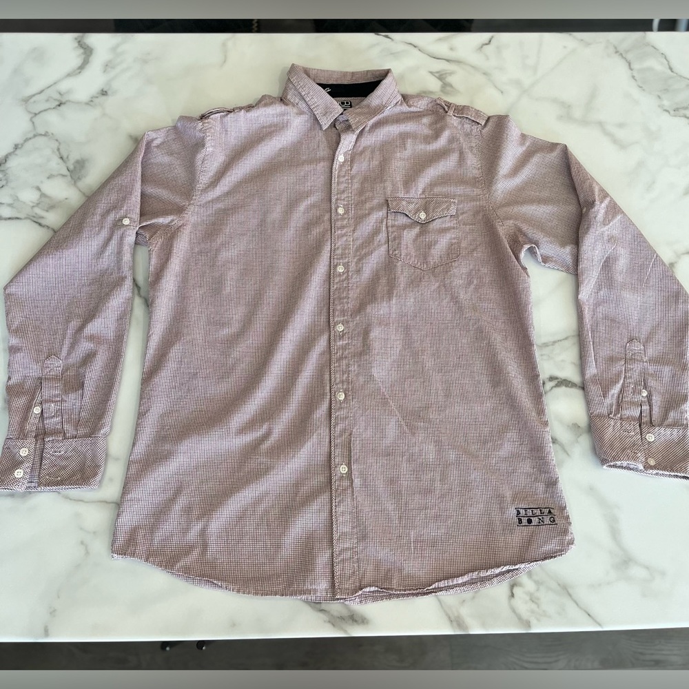 Men’s long sleeve button shirt